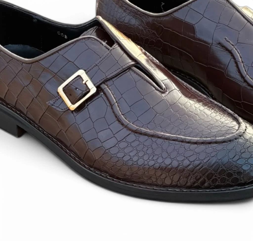 M03 chaussures Croco Marron