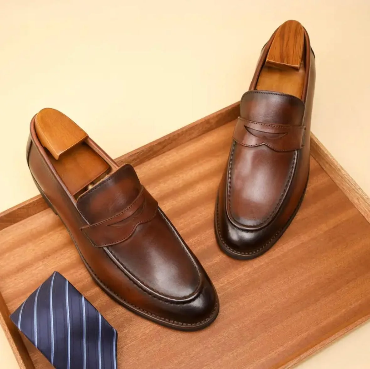 Chaussure noir  classic 100% Cuir
