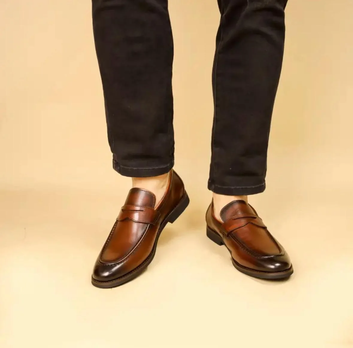 Chaussure noir  classic 100% Cuir
