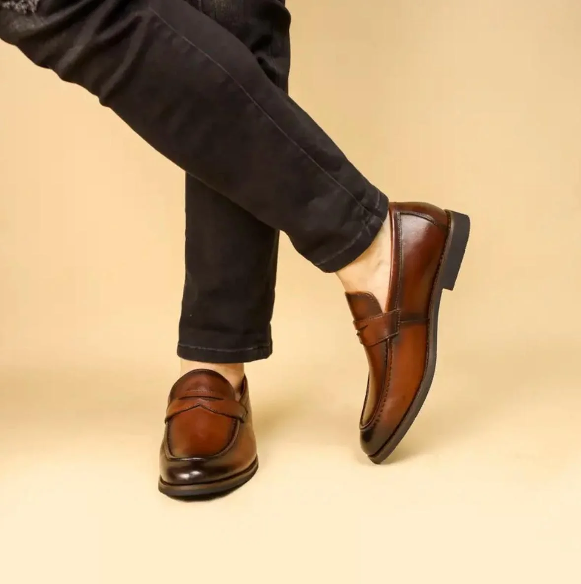 Chaussure noir  classic 100% Cuir