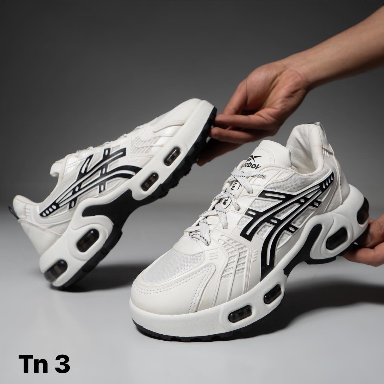 reebok tn