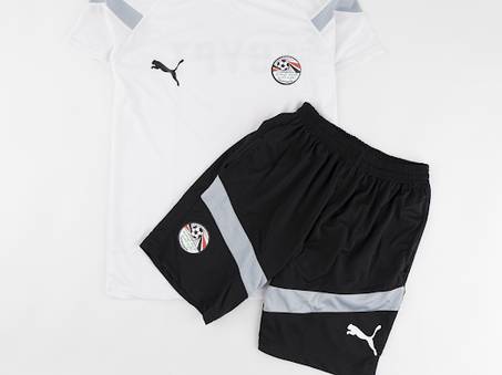ترنج المنتخب شورت وتيشرت