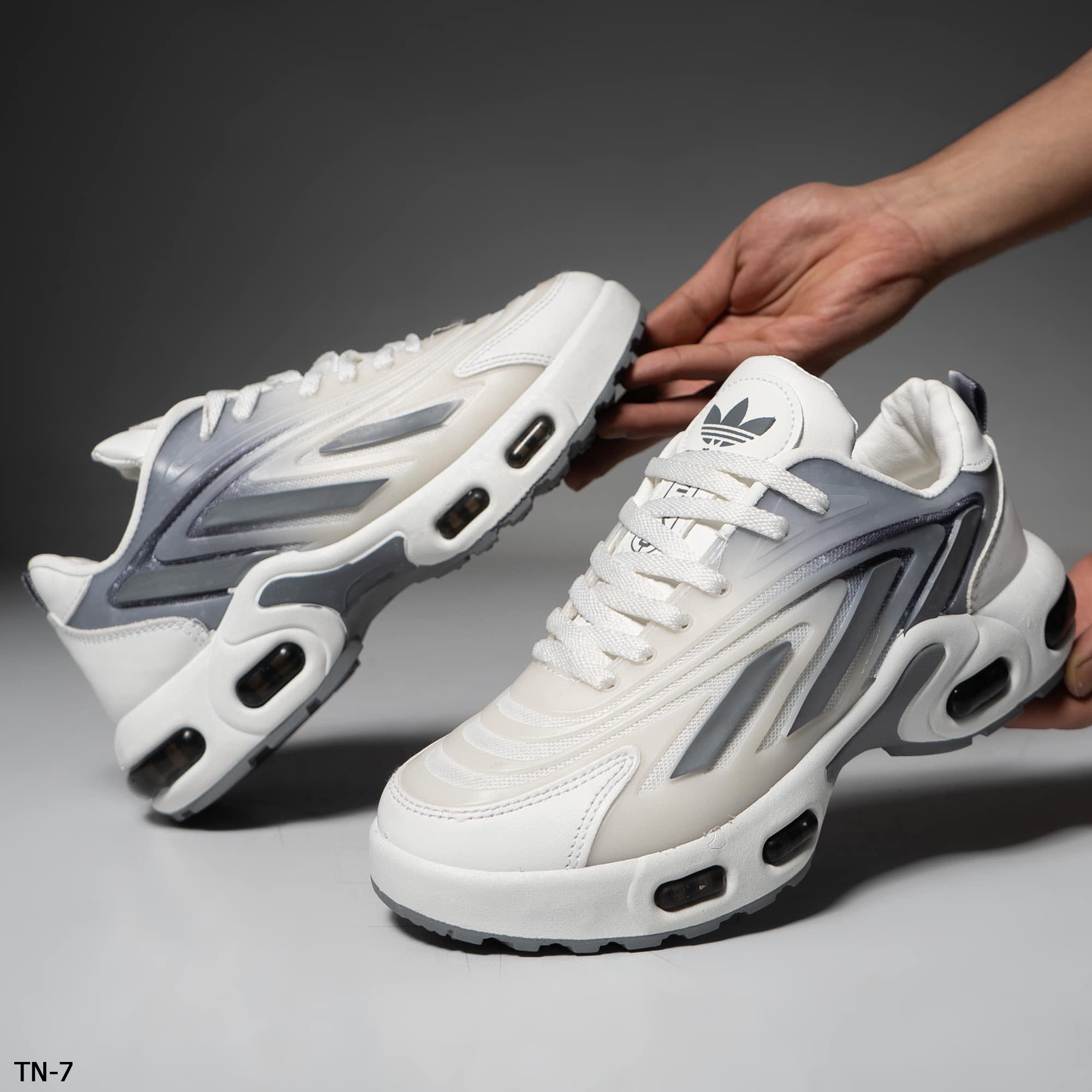 reebok tn