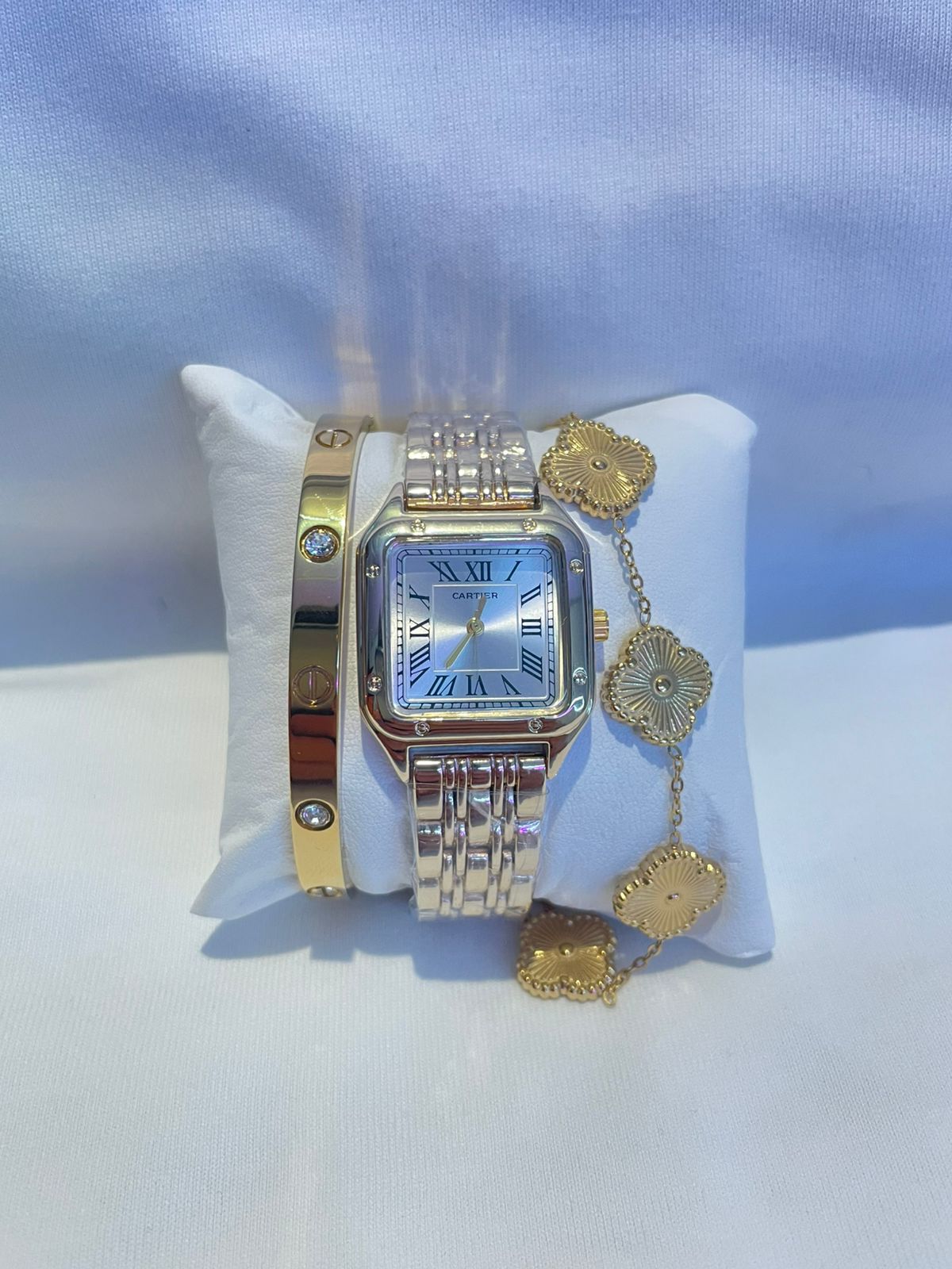 MONTRE CARTIER +BRACLET CARTIER +VANCLEEF