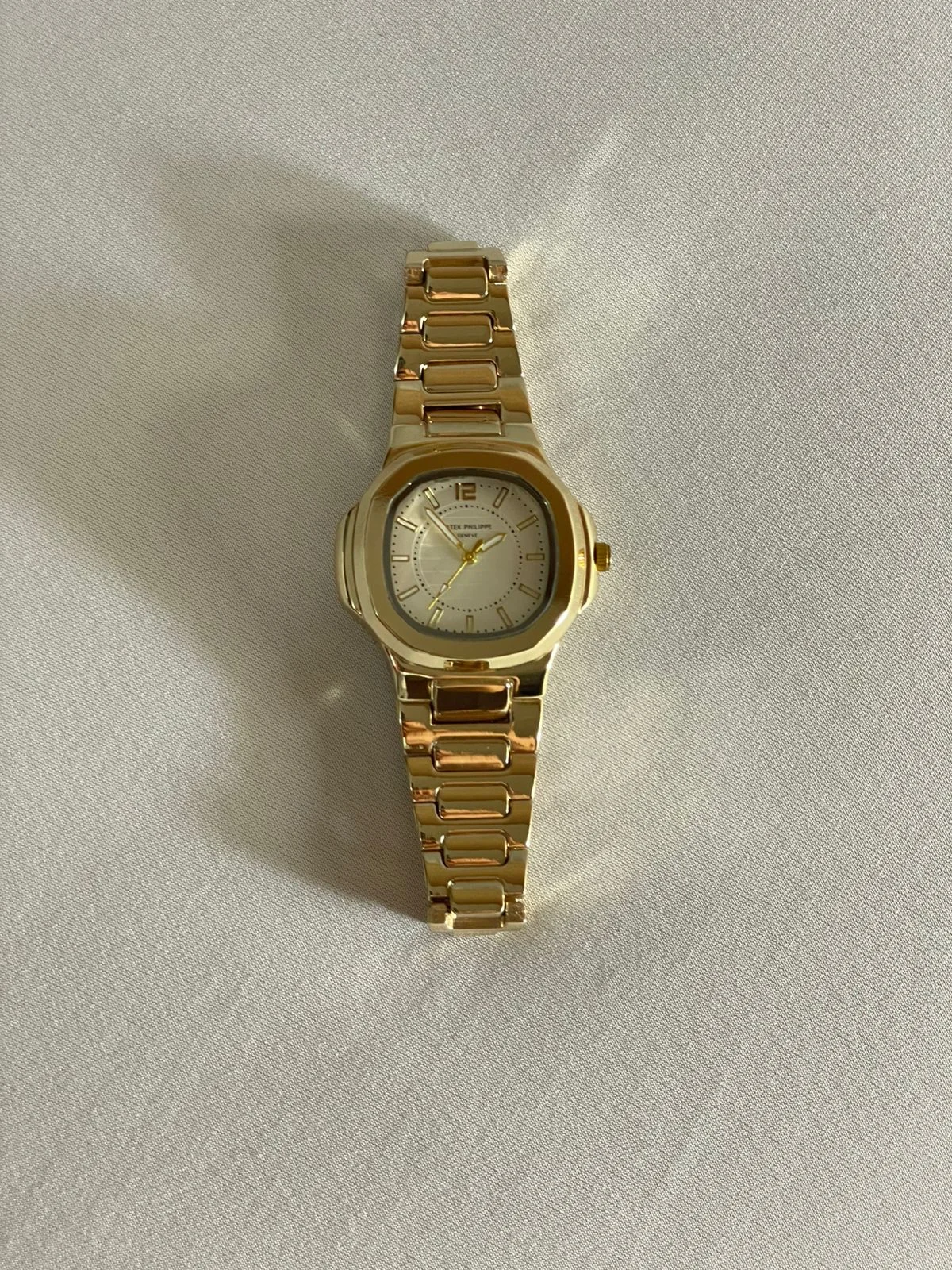 Montre pour femme -patek philippe