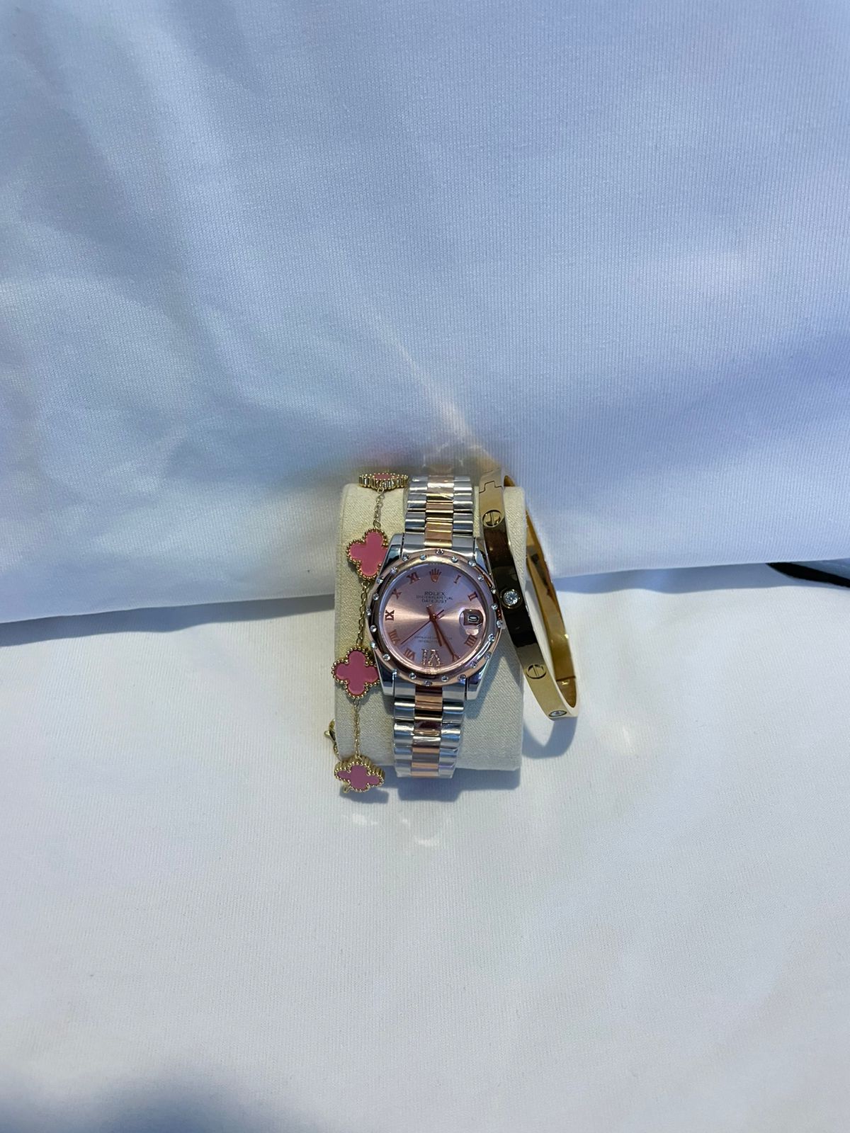 MONTRE ROLEX DATE JUST FEMME +VANCLEEF+BRACLET CARTIER