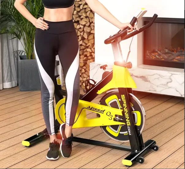 Vélo Spinning Q3 Performance