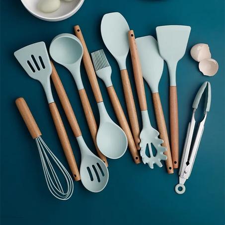 12 أداة مطبخ مصنوعة من السيليكون
