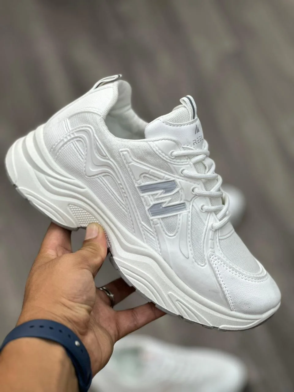 حداء نسائي انيق