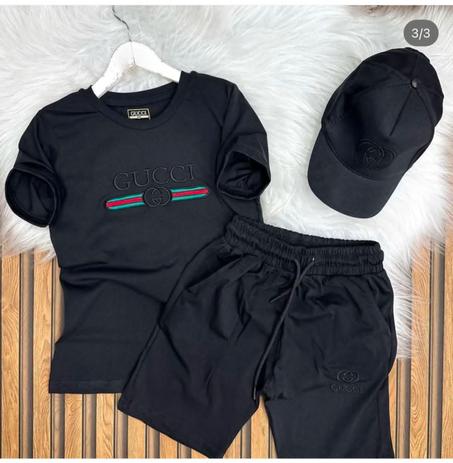 ملابس الاطفال