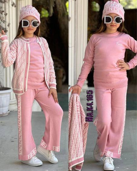 👧 طقم شتوي فاخر للبنات