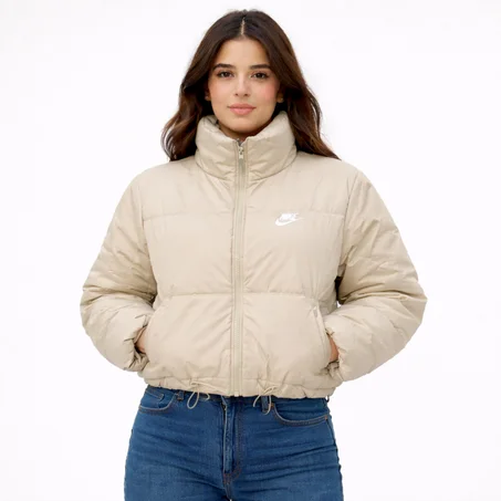 دودونة نسوية قصيرة