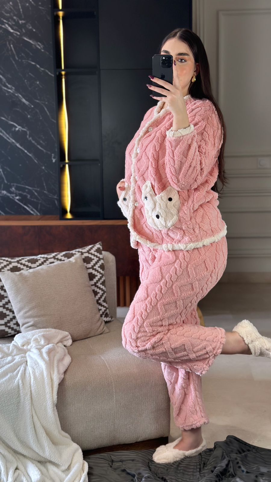 Nouveautés 2025 chez Mimi Style😍 Pyjama 3 pièces en fourrure ultra-douce avec chaussettes assorties🎁