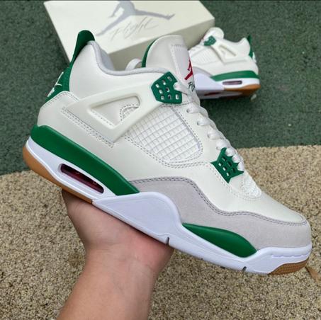 Nike Air Jordan 4 Retro SB Pine Green