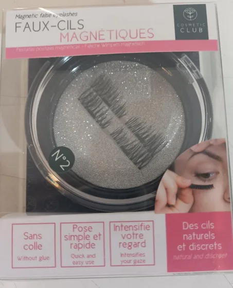 MAGNETIC FALSE EYELASHES