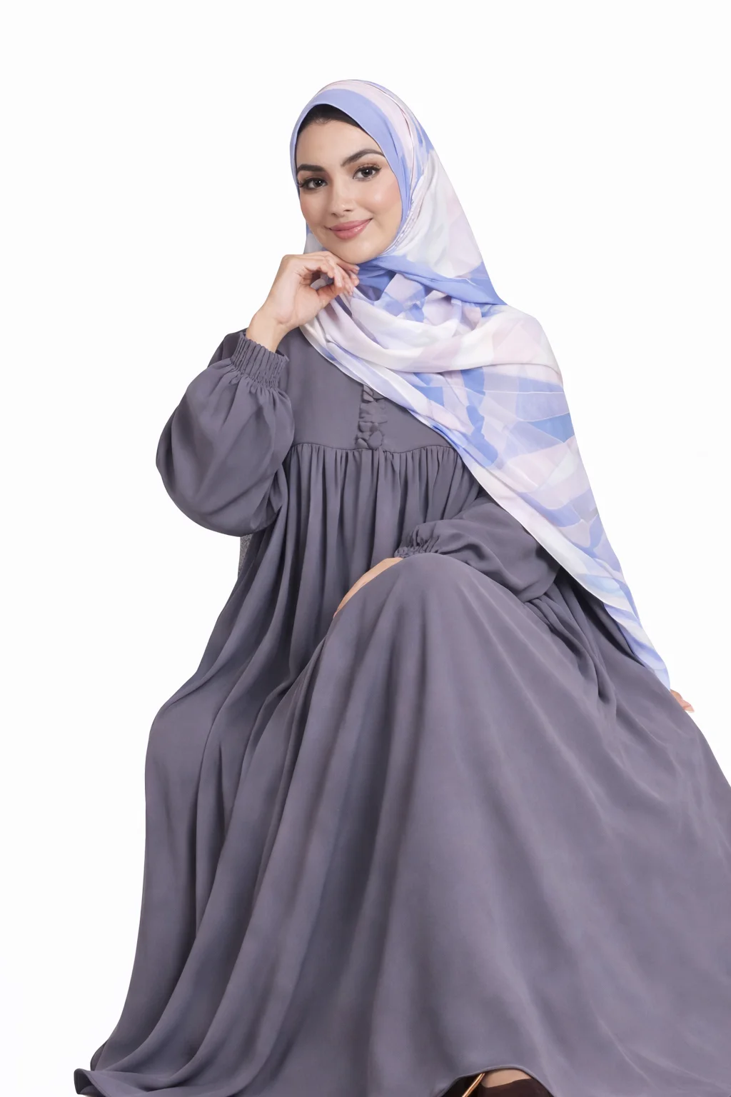 عباية ريحانة الرمادية الأنيقة