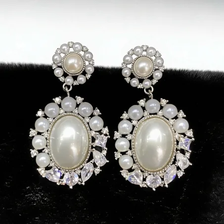 Opaline Muse earrings