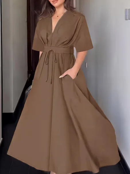 Robe midi évasée à col en V