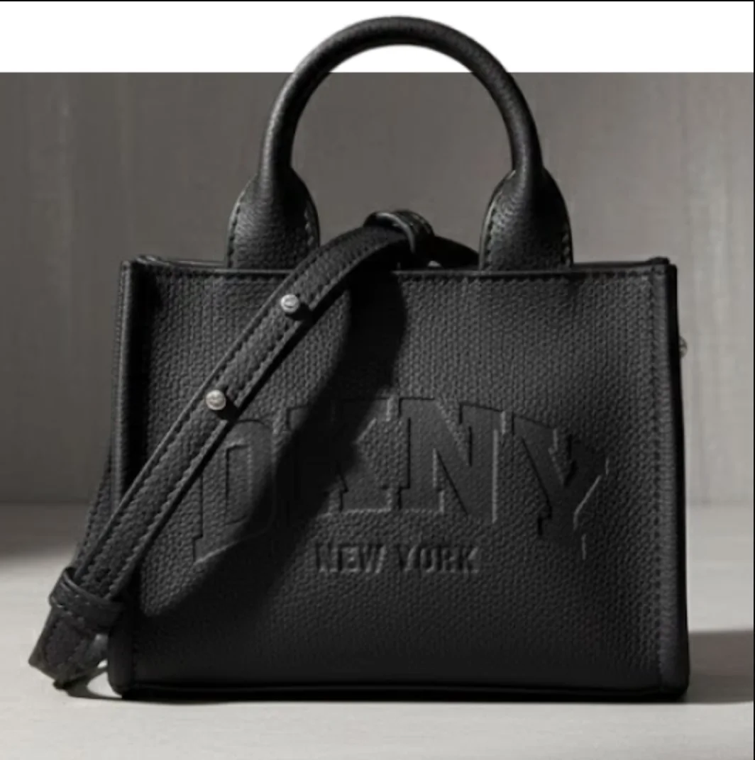 شنط بحمّالات طويلة