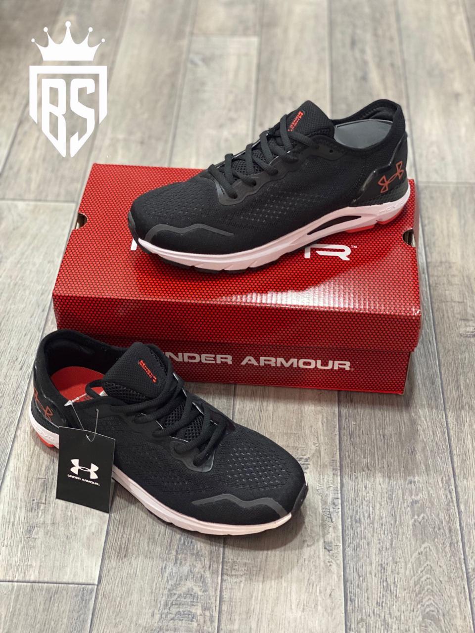 أحذية رياضية من Under Armour