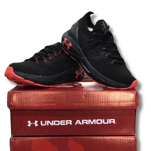 أحذية رياضية من Under Armour