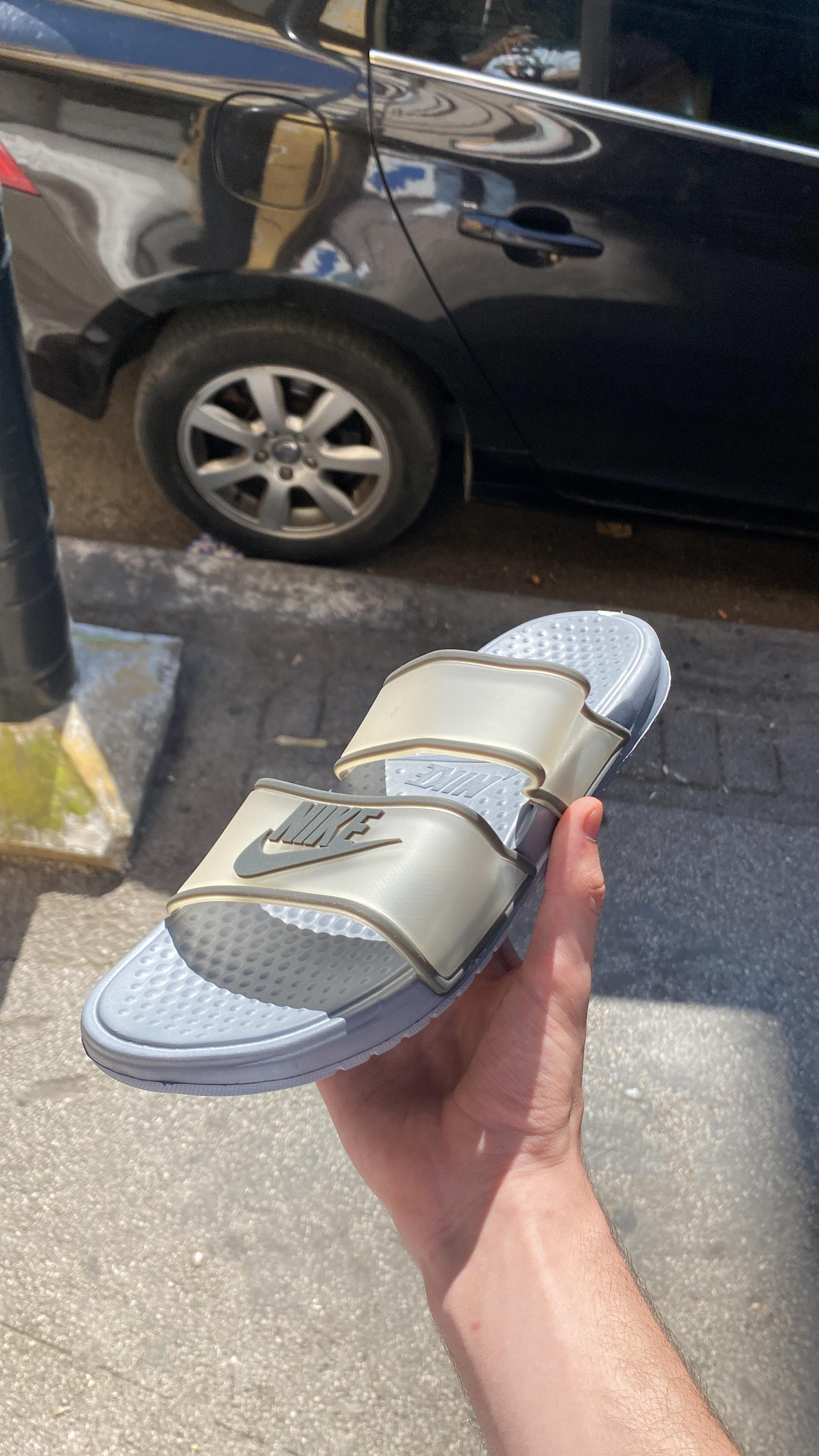 نعال أنيق و مريح من Nike