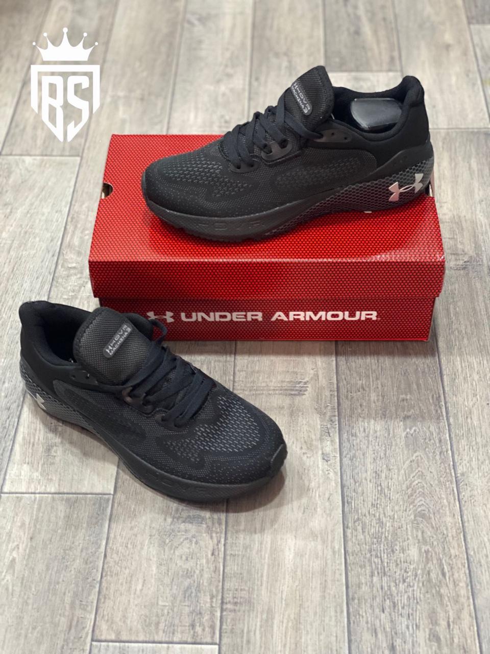 أحذية رياضية من Under Armour