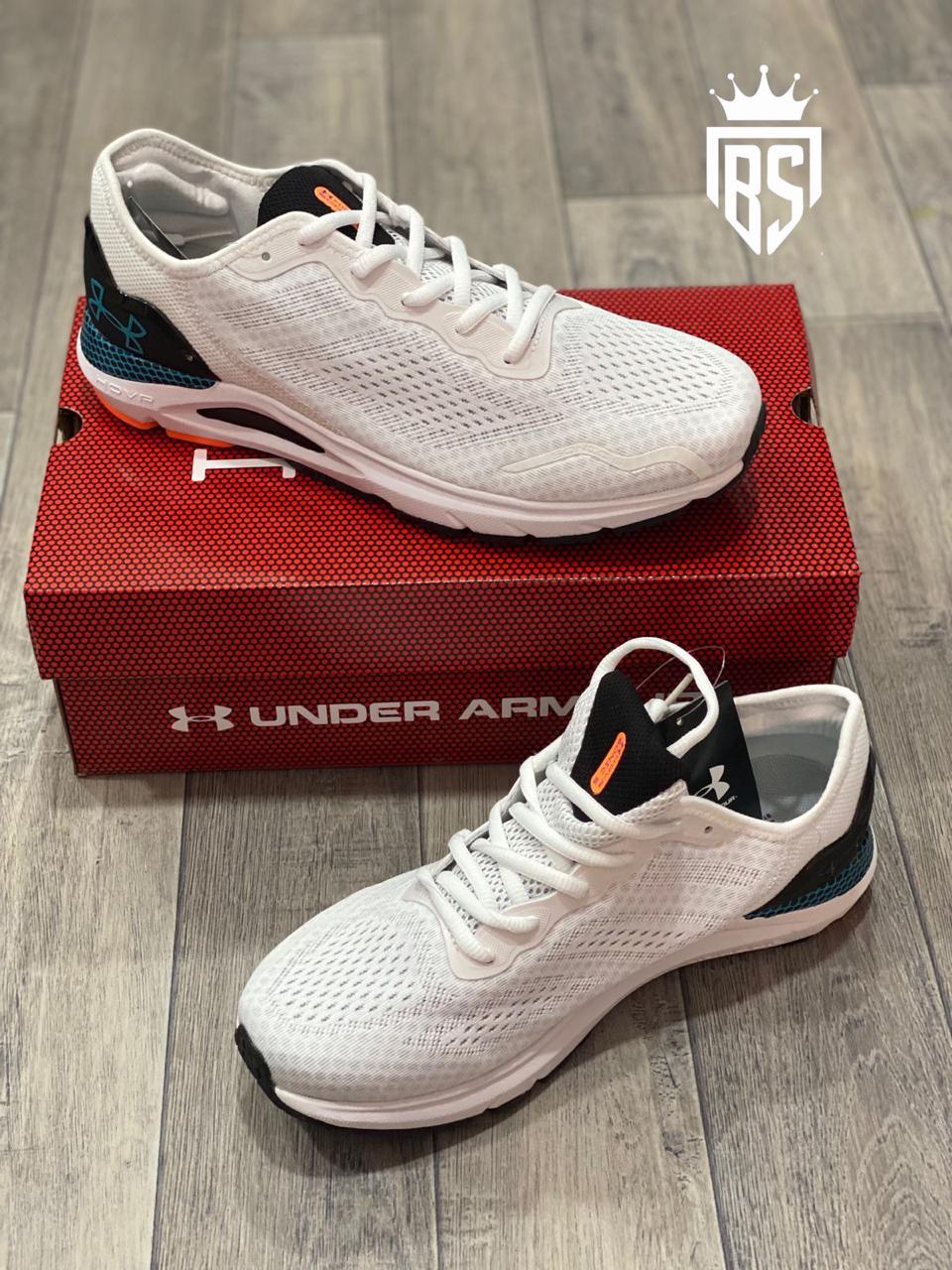 أحذية رياضية من Under Armour