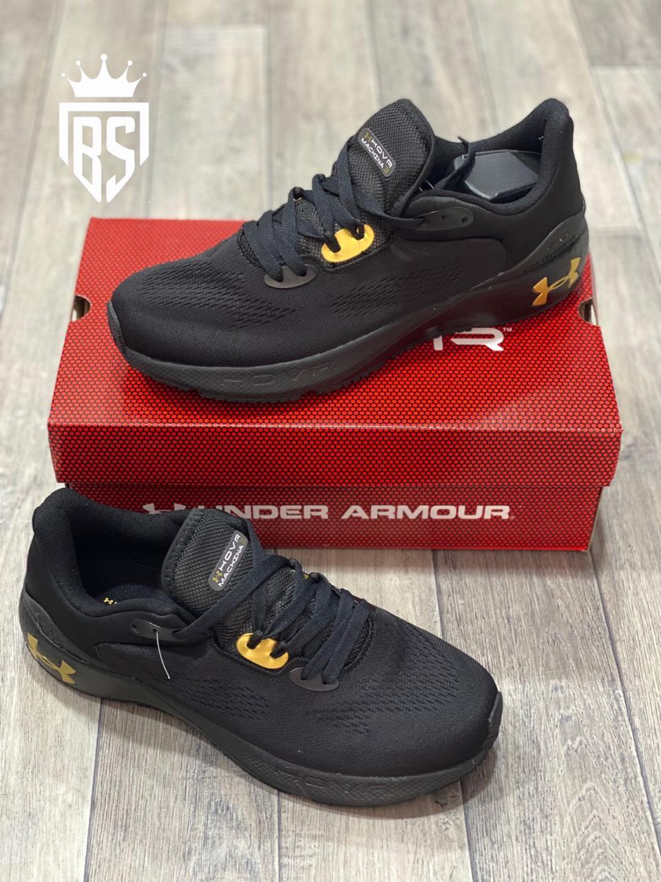 أحذية رياضية من Under Armour