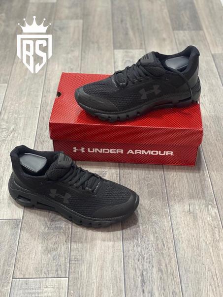 أحذية رياضية من Under Armour