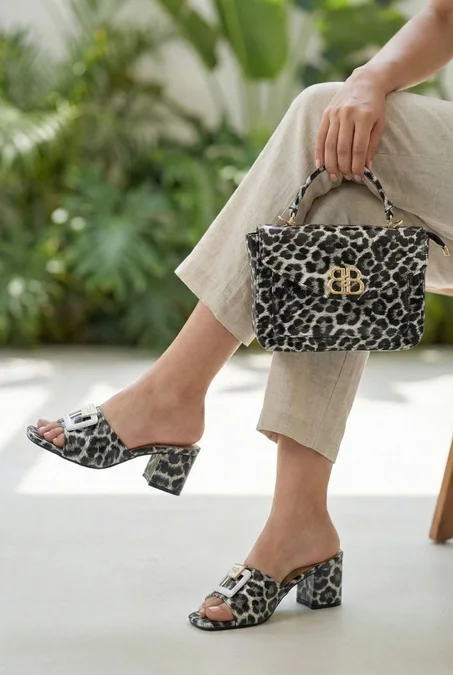 حقيبة مع صندال 9 أشكال