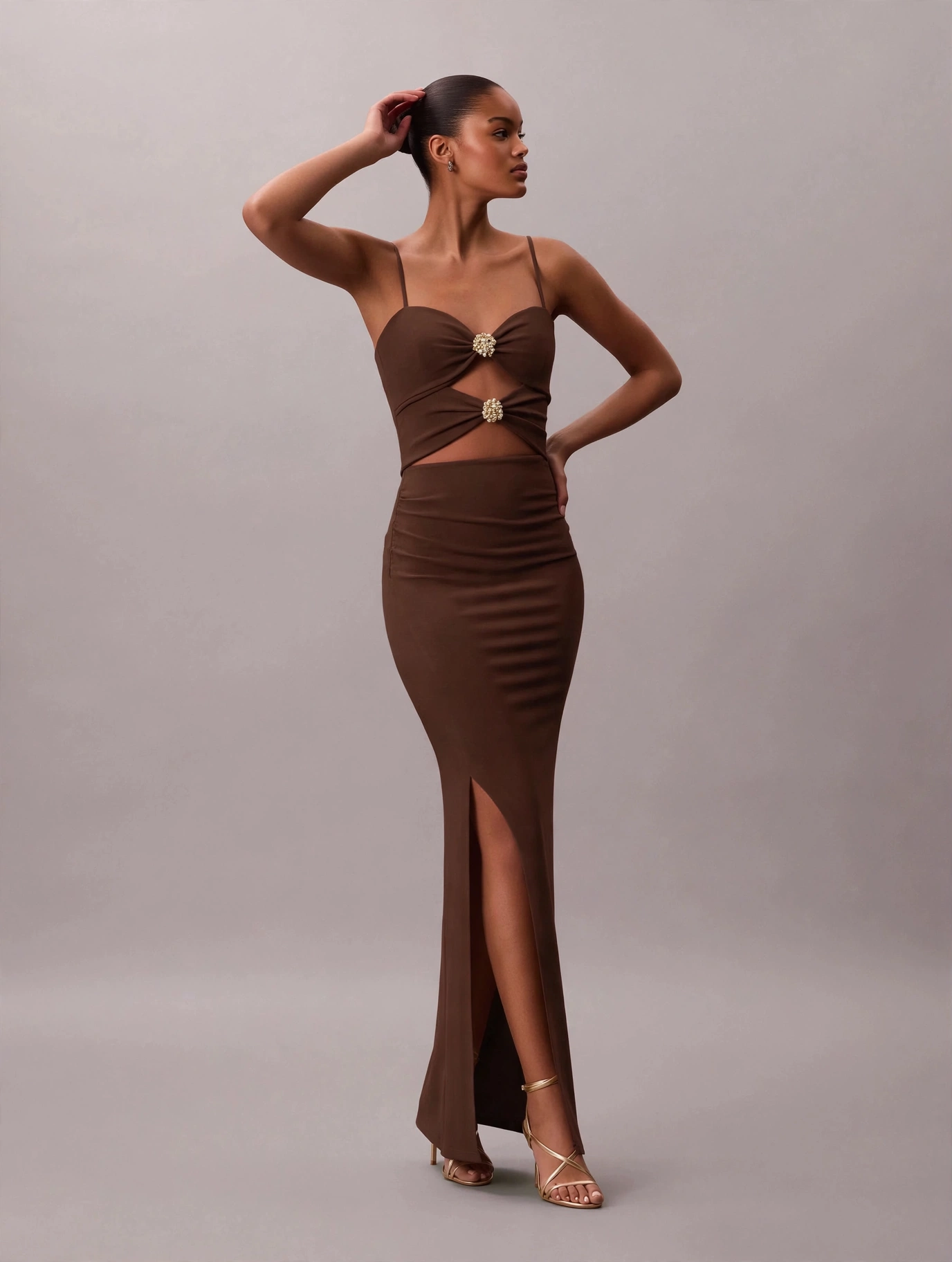 Robe-cut-out