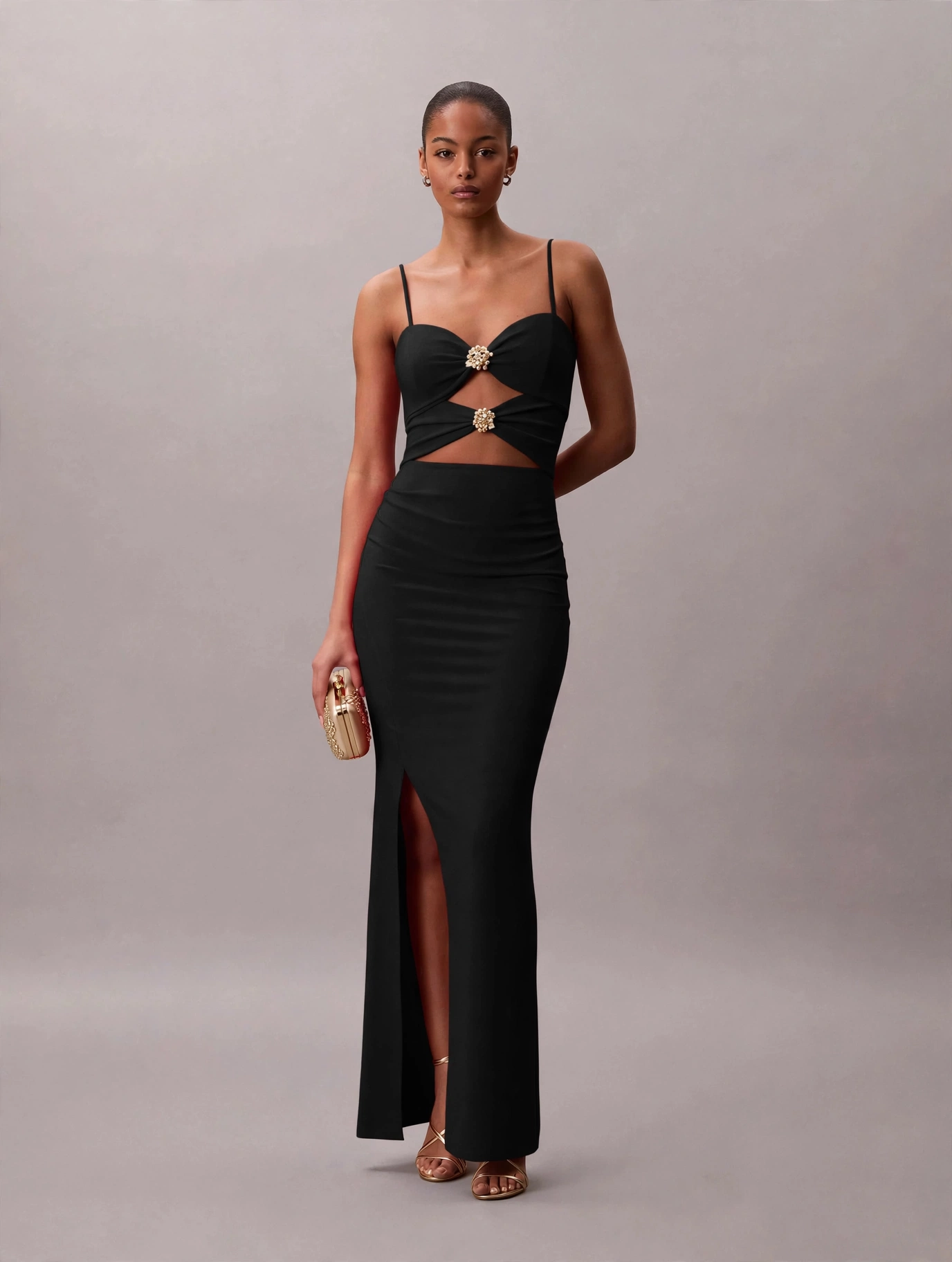 Robe-cut-out