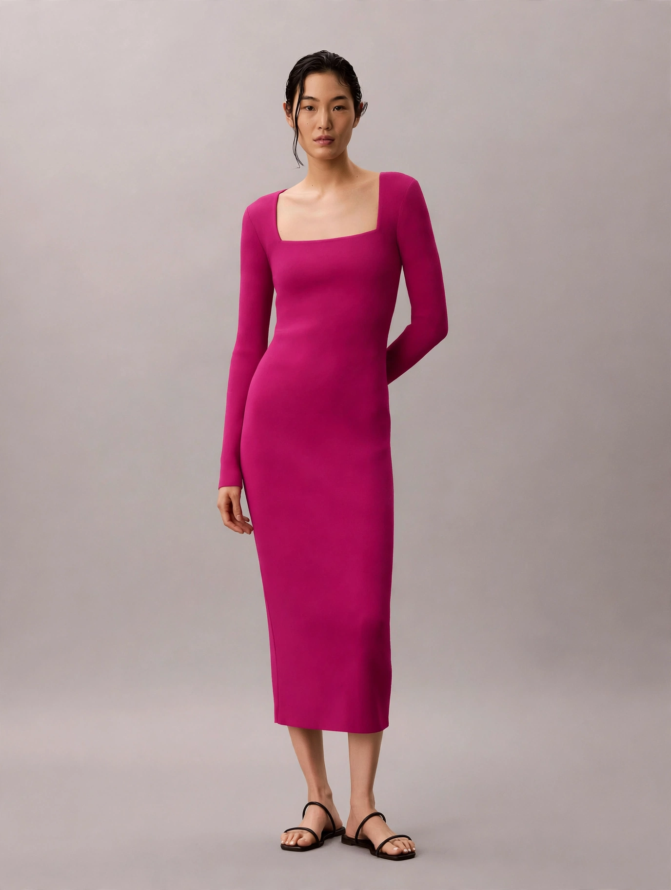 Robe midi moulante