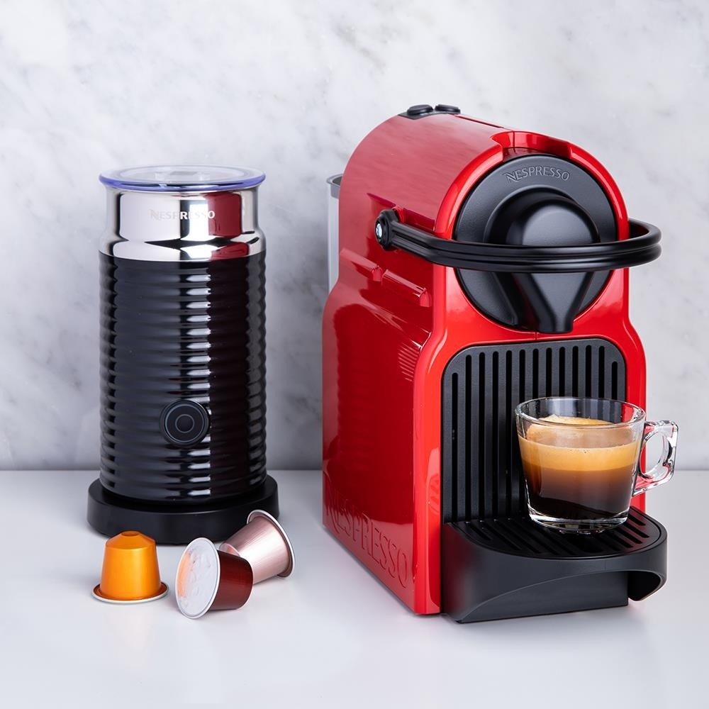 EXPRESSO À CAPSULE NESPRESSO CS5 ماكينة القهوة