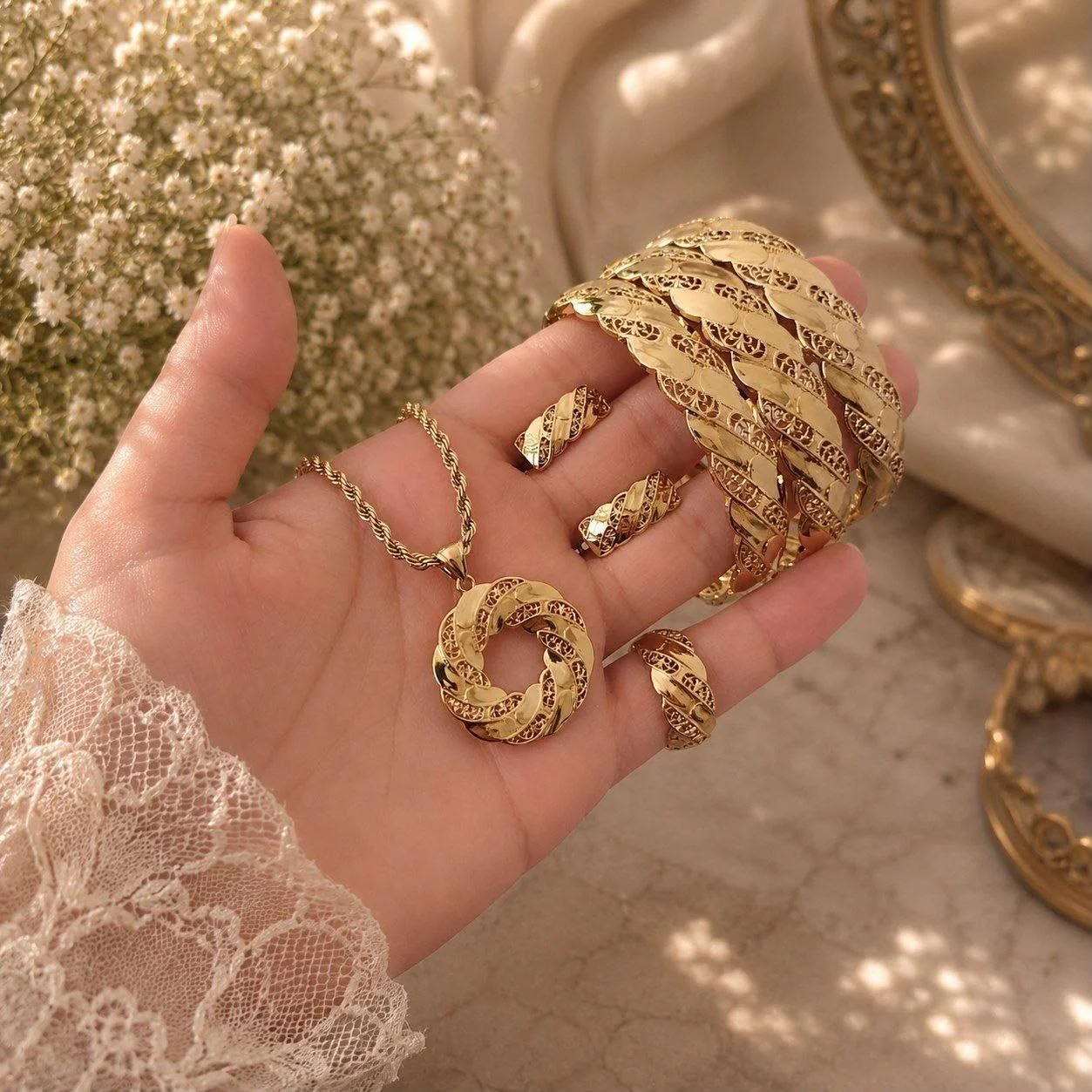 ✨ طاقم كامل: سنسلة + خاتم + حلاقات + 3 براصليات