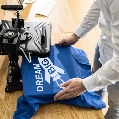 لوحات إعلانية