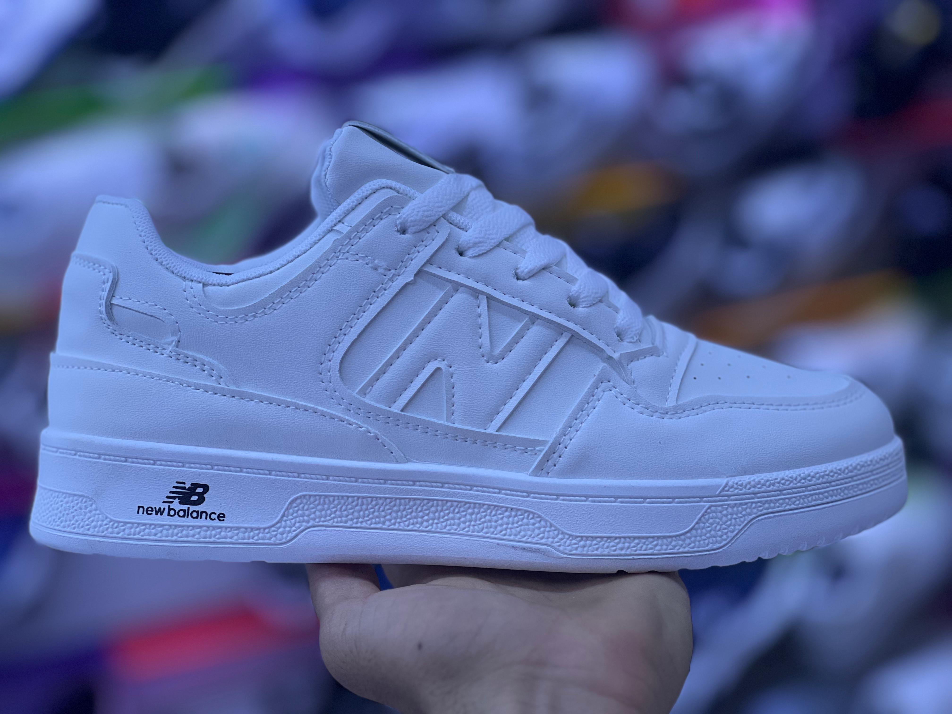 NEW BALANCE BLANC 2025