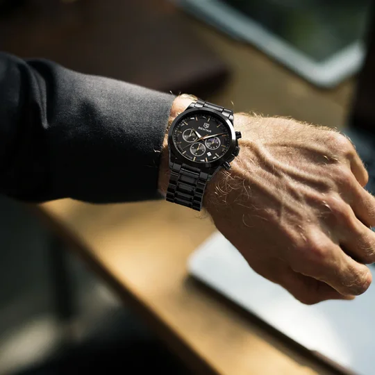 Montre Homme BENYAR Chronographe Étanche en Acier Inoxydable – Noir