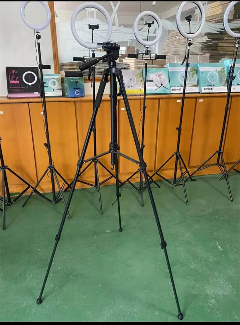 Trépied   a hauteur Universel F-3366T