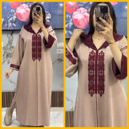 جلابة مطروزة بعناية