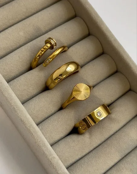 مجموعة "Royal Diamond" الفاخرة - خواتم مرصعة بتصاميم ملكية لا تضاهى