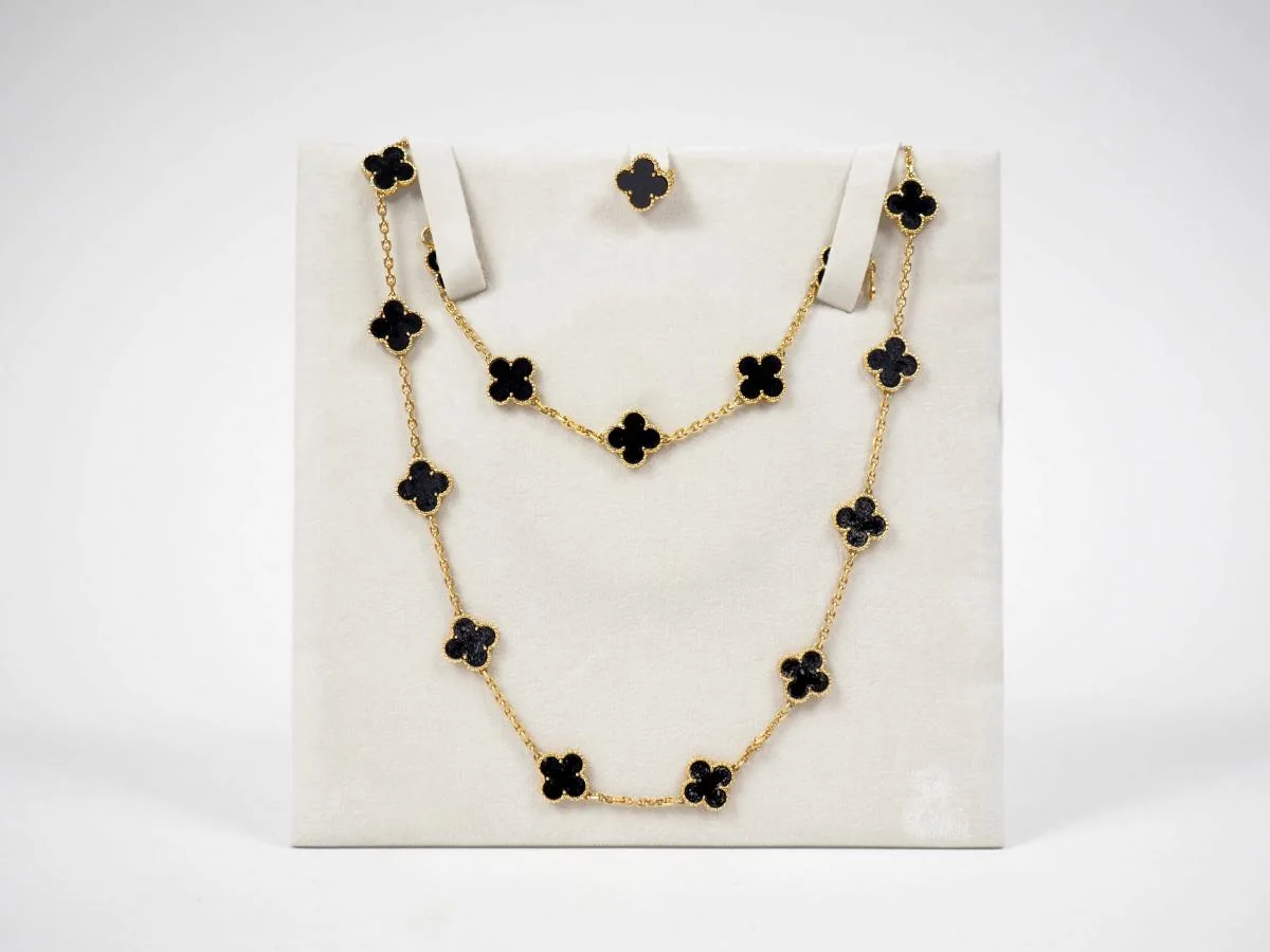 Parure Bijoux Dorée Motif Trèfle Noir