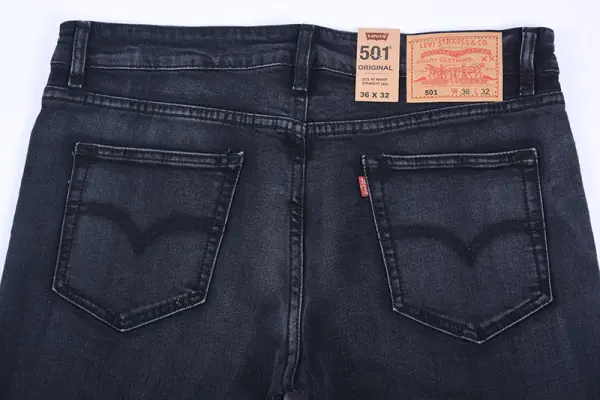 Jean Levi’s Coupe Normal ref-LS11810 ( Noir )