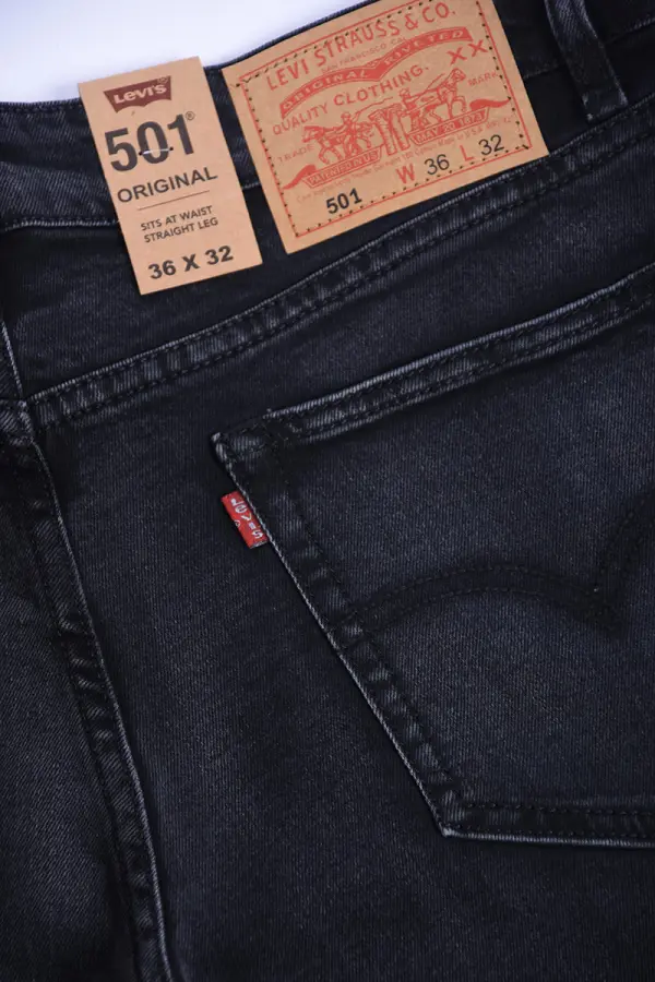 Jean Levi’s Coupe Normal ref-LS11810 ( Noir )