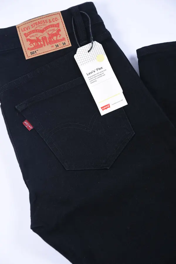 Jean Levi’s Coupe Normal Ref-LV34431 ( Noir )