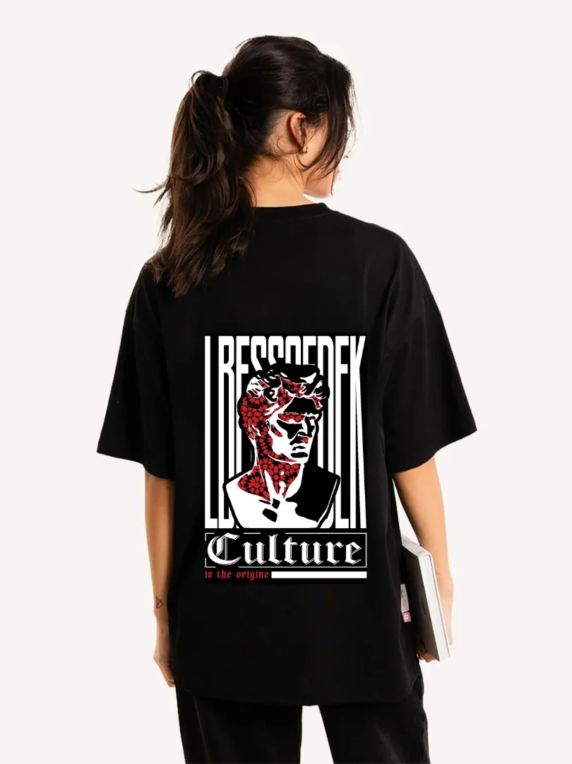 Black t-shirt oversized with Moroccan zellige patterns