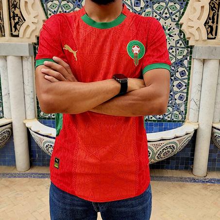 قميص الأسود بستايل أنيق - Maillot Maroc Pro
