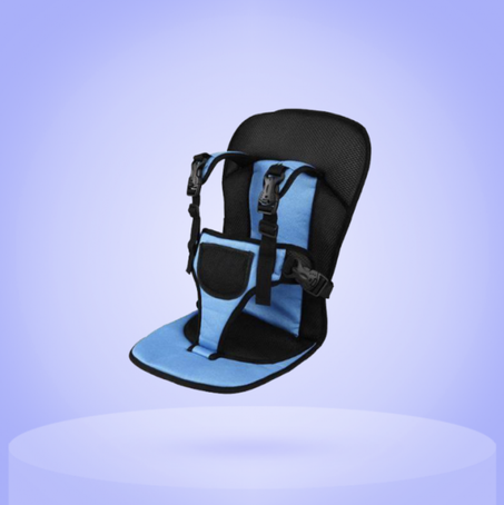 ⁦كرسي لحماية الطفل داخل السيارة