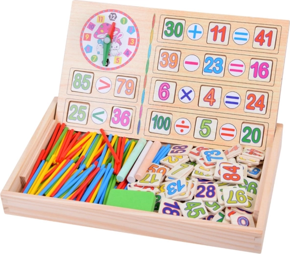 coffret éducatif en bois avec tableau de mathématiques